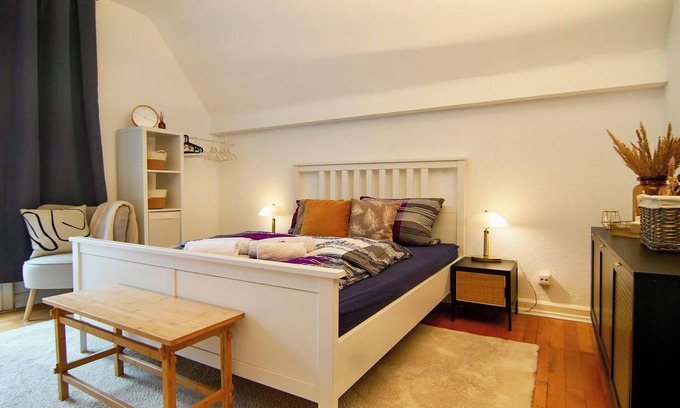 Bad Wilhelmshoehe Apartment | Apartment mit Balkon am Bergpark