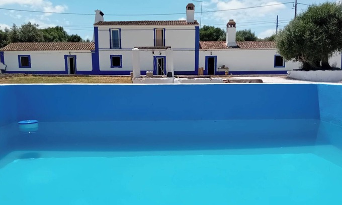 Azaruja Apartment | Apartment 'Monte Da Broa' with Mountain View, Private Pool and Wi-Fi