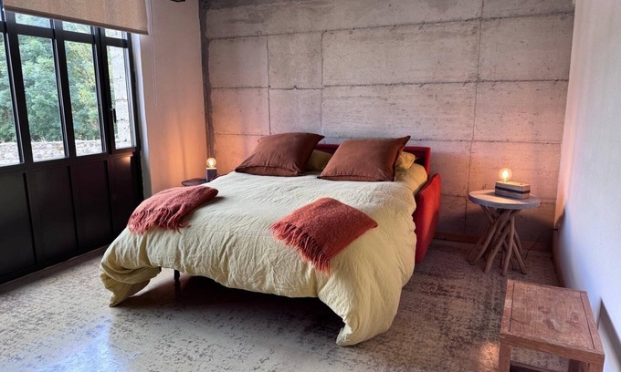 Orcines Apartment | Apartment-Mountain view-Private Bathroom-Family