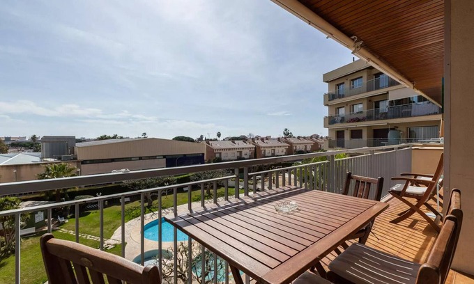 Vilassar de Mar Apartment | Apartment Muralla with swimming pool