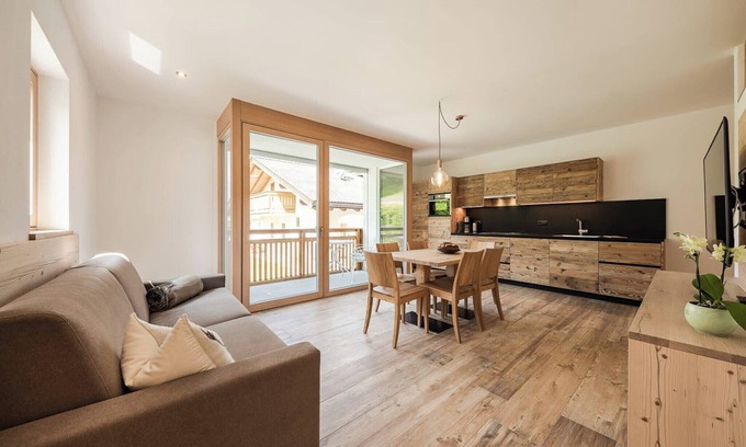 Gudon Apartment | Apartment "Natur Suite Edelweisshof Heidi" with Mountain View, Shared Garden & Wi-Fi