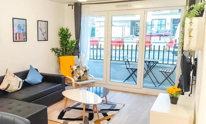 Chatenay-Malabry Apartment | Apartment near University Saclay and Paris-Orly by Servallgroup
