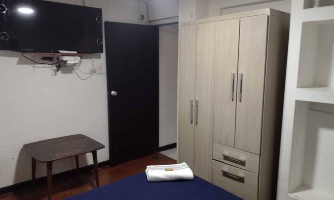 Puente Aranda Apartment | apartment near corferias terminal military club US embassy