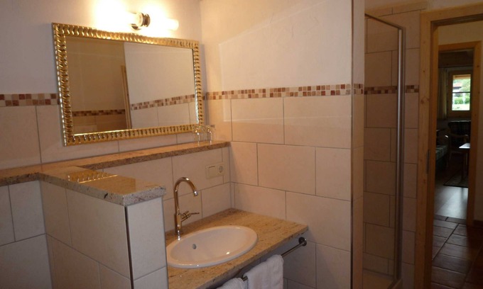 Bad Wiessee Apartment | Apartment new building upper floor west - Guesthouse Johanna