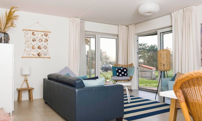Julianadorp aan zee Apartment | Apartment in Julianadorp near the Beach