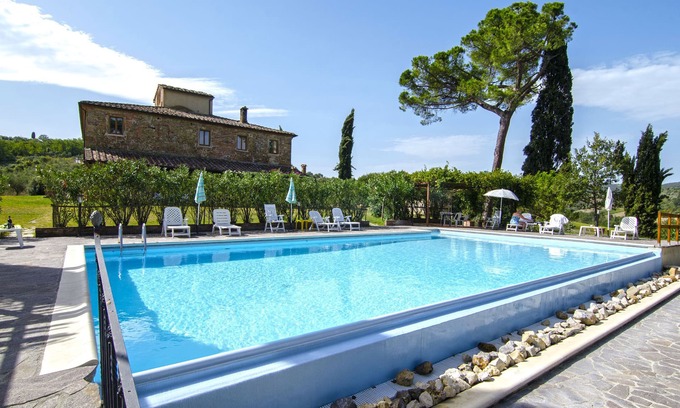 Torrita di Siena Apartment | Apartment on the first floor with a view of the village