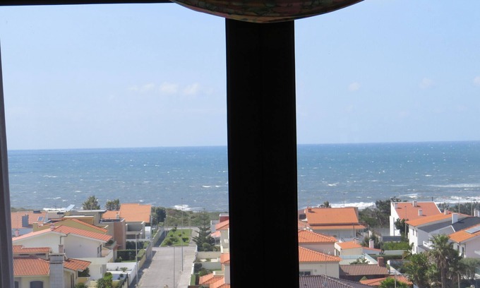 Viana do Castelo Apartment | Apartment on the beach, spacious, family holiday