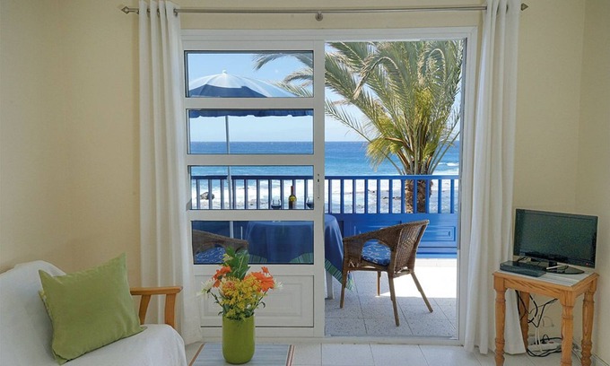 Vueltas Apartment | Apartment on the seafront in Valle Gran Rey
