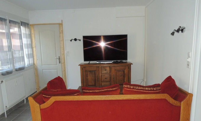 Allevard Apartment | Apartment on the ground floor in the city center