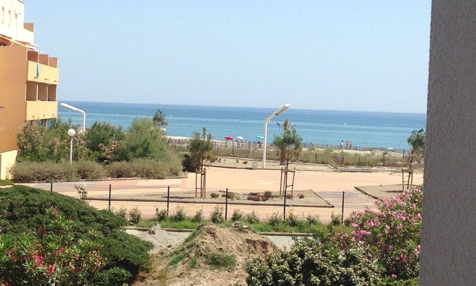 Le Barcares Apartment | Apartment on the seafront (beach 50m)