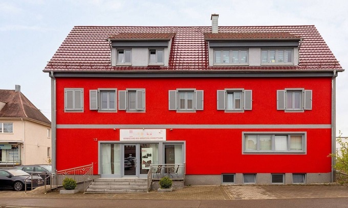Altshausen Apartment | Apartment only 100 m from Althausen Castle.