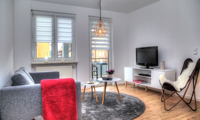 Weil am Rhein Apartment | Apartment only 900 meters from the CH border. Close to Basel & France
