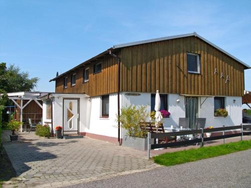 Cuxhaven Apartment | Apartment Osterende-3 by Interhome
