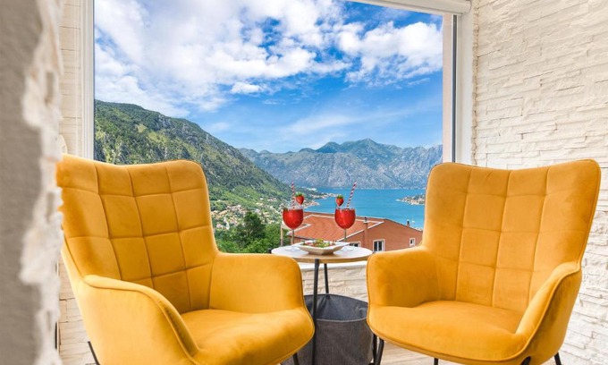Skaljari Apartment | Apartment Petar 2