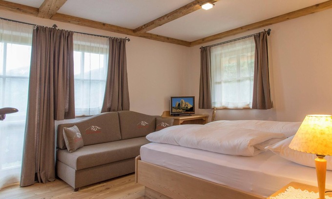 Sorafurcia Apartment | Apartment Piz da Peres - Olang with Mountain View, Pool, Sauna & Wi-Fi