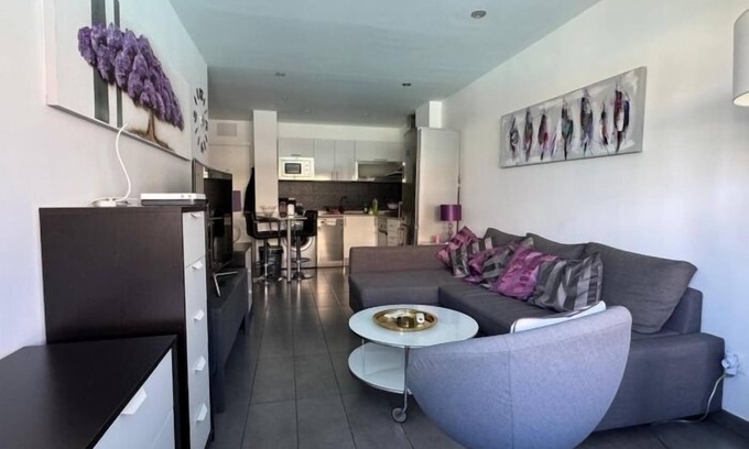 Playa del Ingles Apartment | Apartment pool view near Yumbo