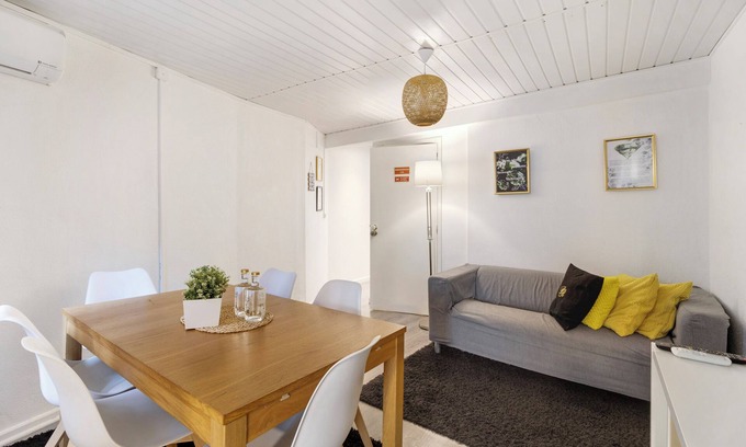 Old Town Apartment | Apartment 'Prestigegoldresidence 1 - Old Town' with Wi-Fi and Air Conditioning
