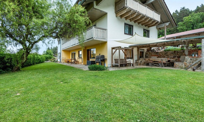 Zandt Apartment | Apartment 'Raab' with Shared Pool, Private Terrace and Wi-Fi