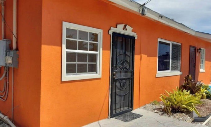 Regency Park Apartment | Apartment, Regency Rental
