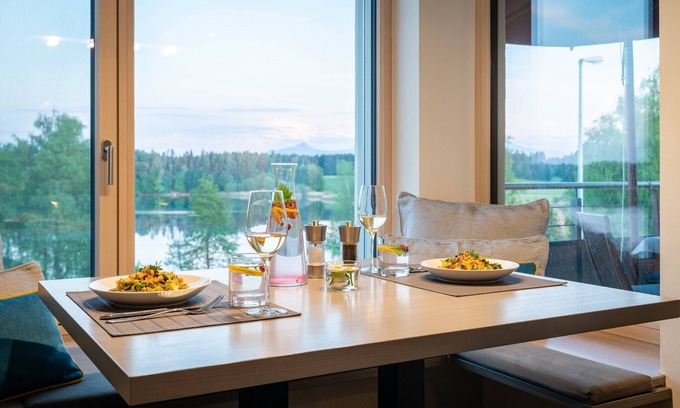 Pelham Apartment | Apartment "Relaxx" with Lake View, Shared Garden & Wi-Fi
