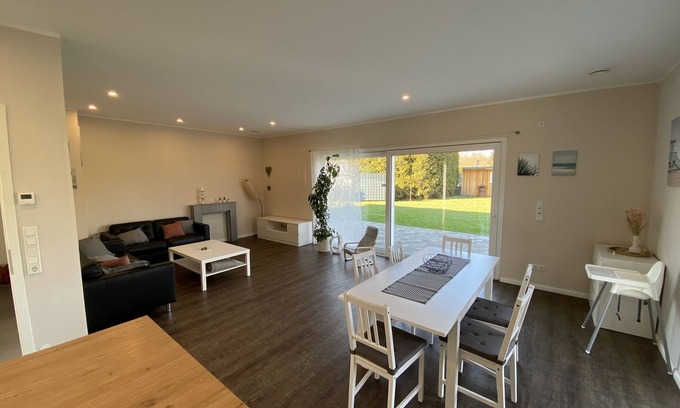 Attendorn Apartment | Apartment 'Repetal' with Private Terrace, Private Garden and Wi-Fi