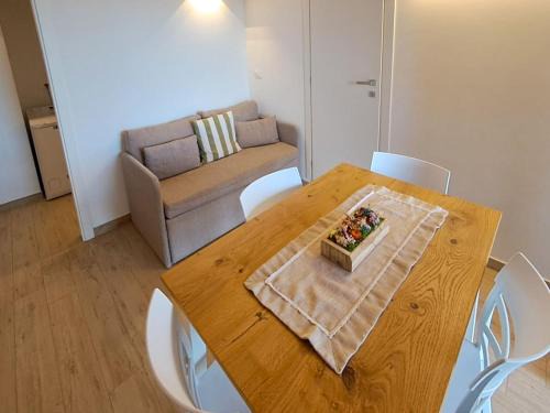 Cologna Spiaggia Apartment | Apartment Roseto Apartments Trilo 1 by Interhome