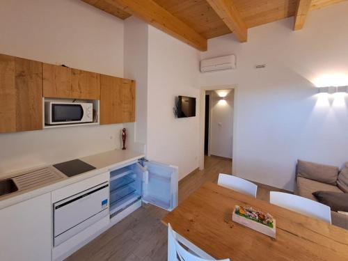 Cologna Spiaggia Apartment | Apartment Roseto Apartments Trilo 3 by Interhome