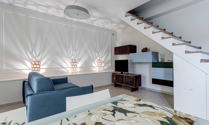 Empoli Apartment | Apartment 'Salvia , Empoli' with Balcony and Wi-Fi