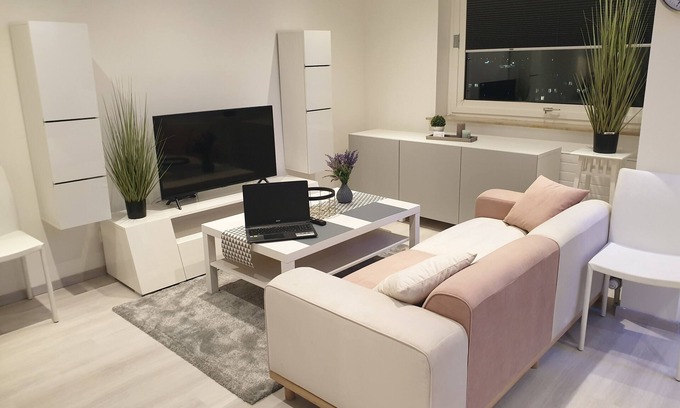 Mitte-Sud Apartment | Apartment "Sea Lounge III" Ideal city location, luxurious apartment Bremerh-Mitte WiFi