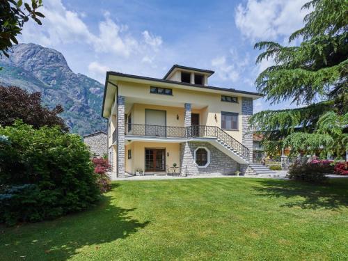Giumello Apartment | Apartment Serena - LMZ180 by Interhome
