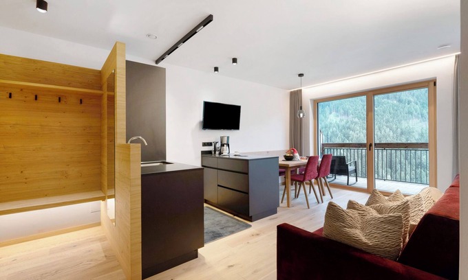 San Cipriano Apartment | Apartment 'Similde' with Mountain View, Shared Terrace and Wi-Fi