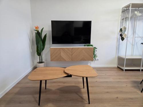 Chemnitz Apartment | Apartment Sol Chemnitz - Keyless Access, Parking, Home Office