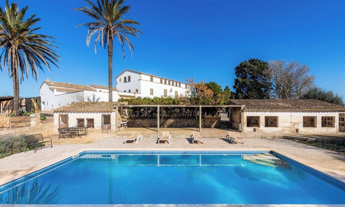 Manacor Apartment | Apartment "Son Crespi Vell" with Pool, Wi-Fi, Terrace & Garden