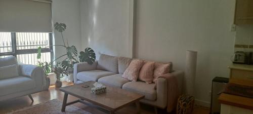 East Fremantle Apartment | Apartment-style townhouse in East Fremanle
