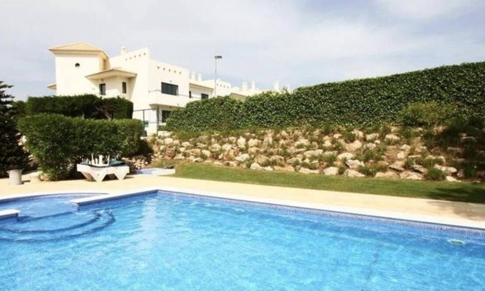 Urbanizacao dos Calicos Apartment | Apartment T1+1 Albufeira 10 min from the beach and having swimming pool !