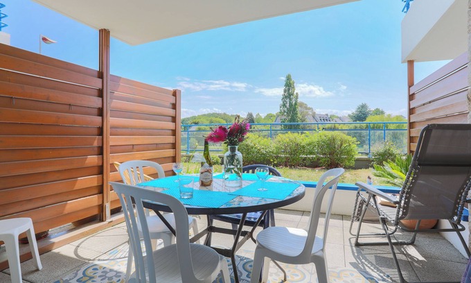 Pleneuf-Val-Andre Apartment | Apartment 'T2 Avec Terrasse Proche Plages' with Lake View, Private Terrace and Wi-Fi