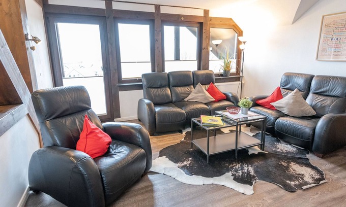 Helden Apartment | Apartment 'Talblick' with Mountain View, Shared Terrace and Wi-Fi