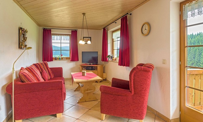 Schwarzenbach Apartment | Apartment 'Tanne - Barrierefrei' with Private Terrace, Shared Garden and Wi-Fi