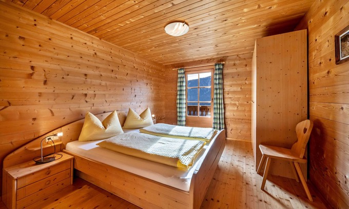 Ultimo Apartment | Apartment 'Thalhof Hochwart' with Mountain View, Shared Garden and Wi-Fi