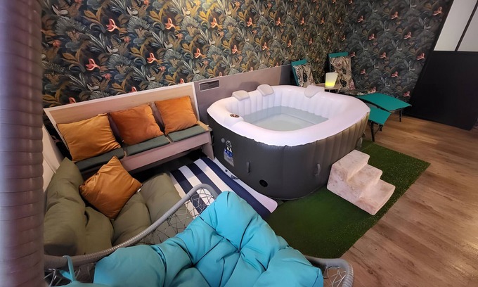 Annecy Apartment | Apartment 'The Chill Place' with Wi-Fi and Air Conditioning