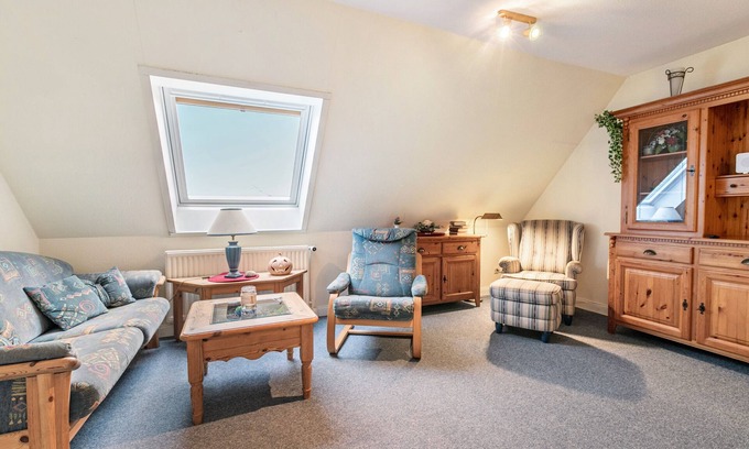 Rodenas Apartment | Apartment 'Theodor Storm' with Private Terrace, Shared Garden and Wi-Fi