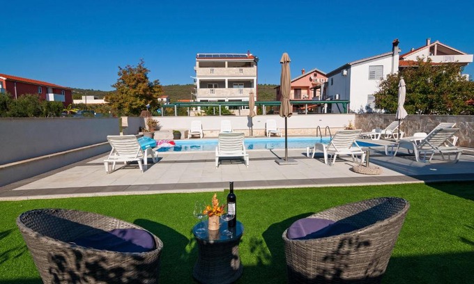 Municipality of Sukosan Apartment | Apartment Tony with private pool