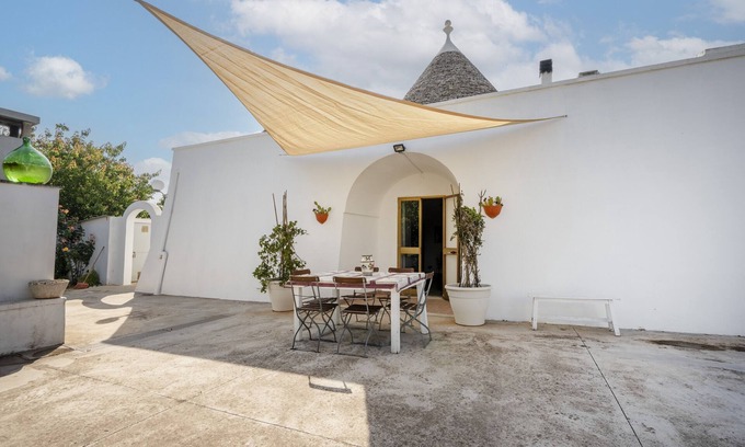 Impalata Apartment | Apartment 'Trullo' with Shared Pool, Private Terrace and Wi-Fi