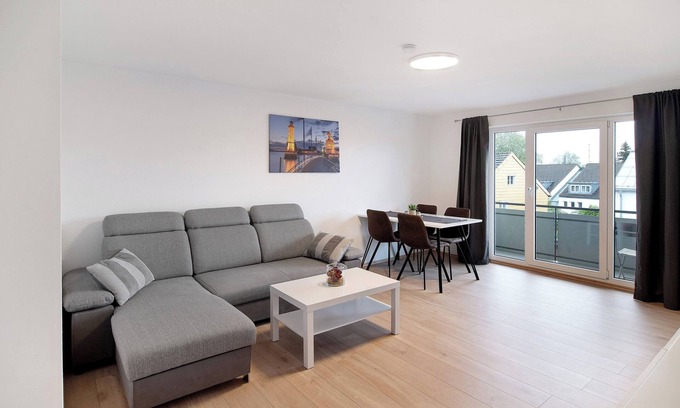 Weissensberg Apartment | Apartment 'ts' with Balcony and Wi-Fi