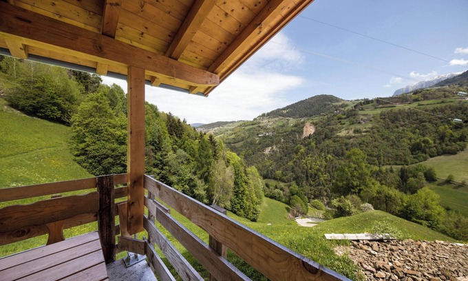 Brie Apartment | Apartment “Tschafon Oberparnaihof” with Mountain View, Terrace & Wi-Fi