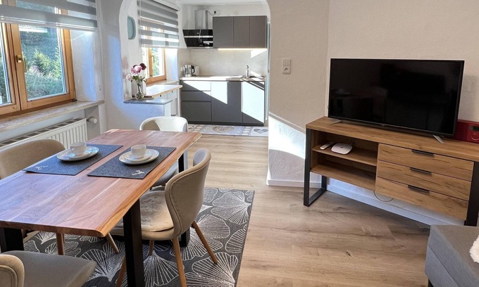 Hirschegg Apartment | Apartment upper floor with 1 bedroom - Haus Alpenblick - family Schuster