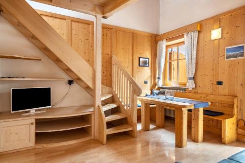 Campitello di Fassa Apartment | Apartment Vajolet