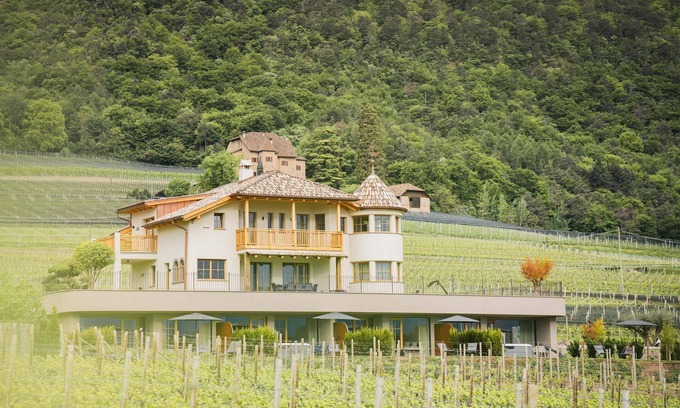 Berg/Monte Apartment | Apartment 'Valentinerhof Apt Air' with Mountain View, Shared Pool and Wi-Fi