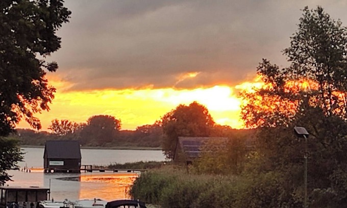 Wesenberg Apartment | Apartment 'Veronika' with Lake View, Private Terrace and Shared Garden