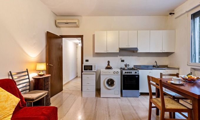 Santa Maria in Stelle Apartment | Apartment "Via Mocenigo" Close to the Beach